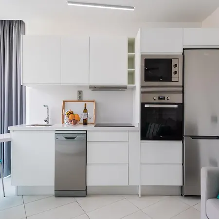 Apartment In Palmas Near Canteras *